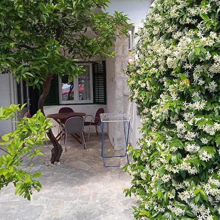 Harbour-Side Apartment With Beautiful Terrace ポドゥゴラ エクステリア 写真
