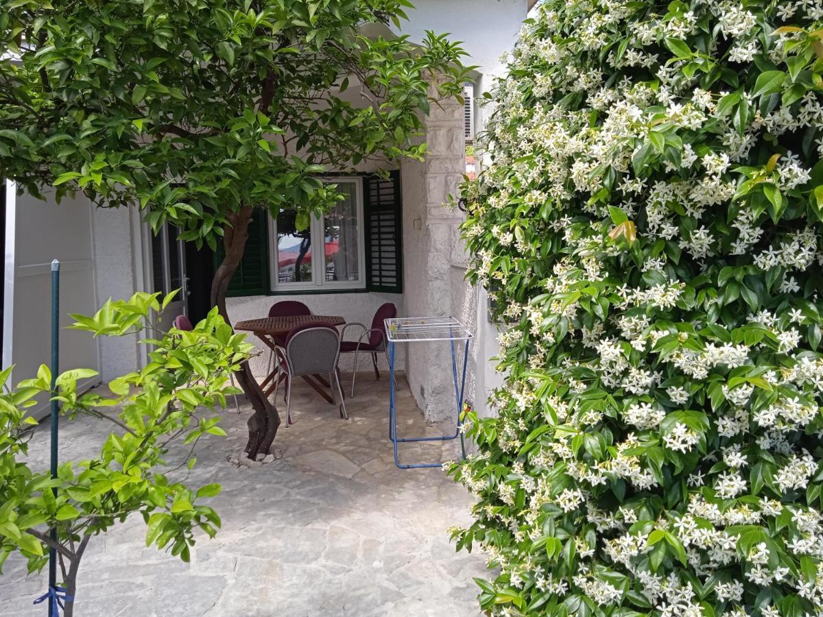 Harbour-Side Apartment With Beautiful Terrace ポドゥゴラ エクステリア 写真