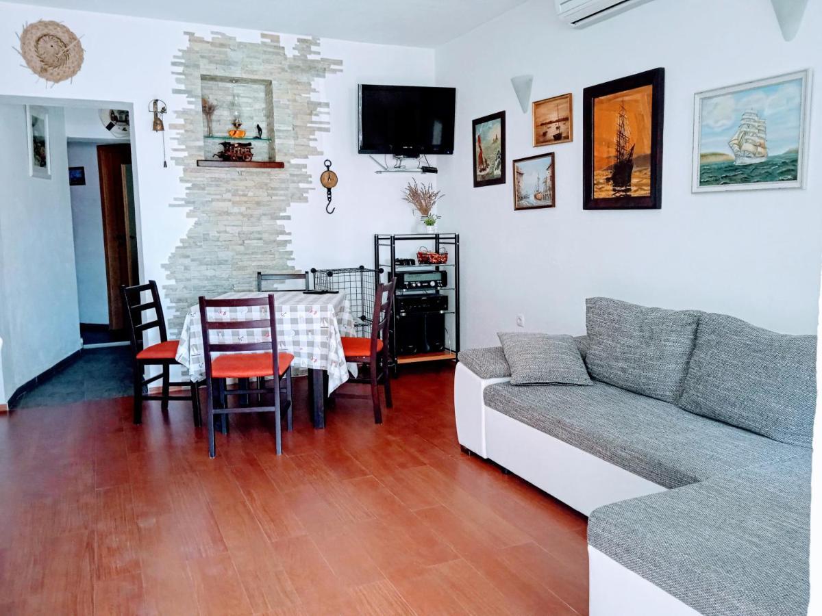 Harbour-Side Apartment With Beautiful Terrace ポドゥゴラ エクステリア 写真