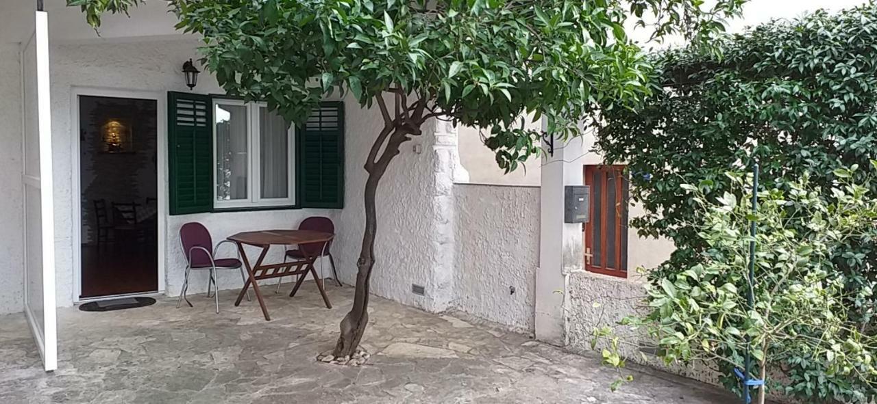 Harbour-Side Apartment With Beautiful Terrace ポドゥゴラ エクステリア 写真